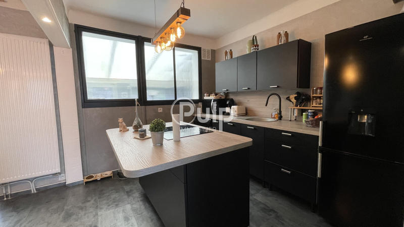 Maison - 88 m² - 4 pièces