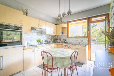 Appartement - 101 m² - 6 pièces