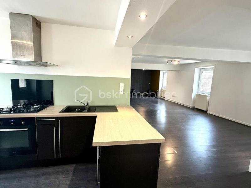 Appartement - 90 m² - 4 pièces