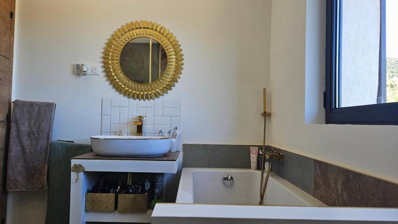 Maison - 170 m² - 5 pièces