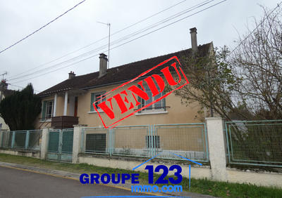 Maison - 105 m² - 4 pièces