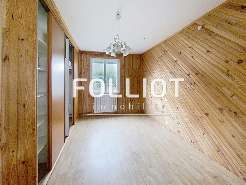 Maison - 221 m² - 6 pièces