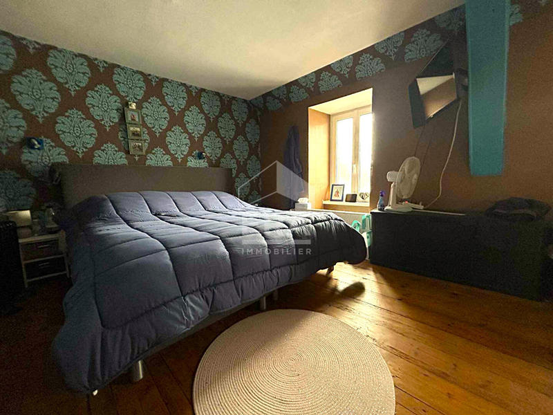 Maison - 318 m² - 10 pièces