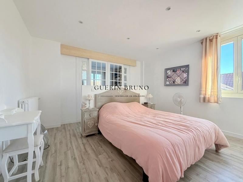 Maison - 160 m² - 5 pièces