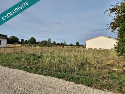Terrain - 900 m²