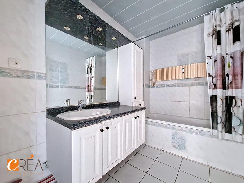 Appartement - 80 m² - 4 pièces