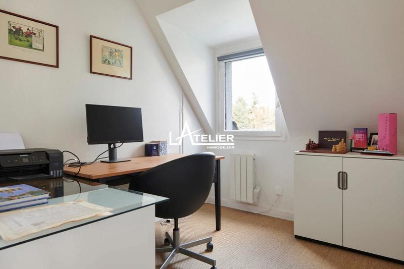 Maison - 210 m² - 10 pièces