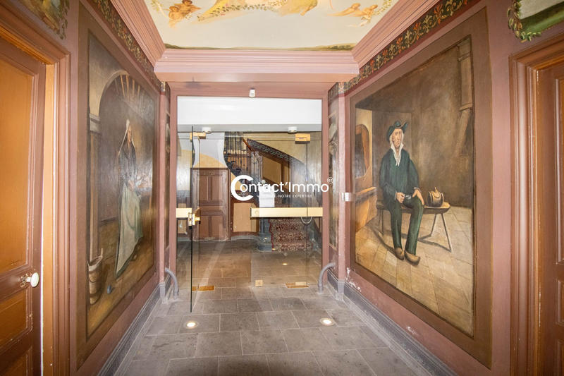 Appartement - 100 m² - 5 pièces