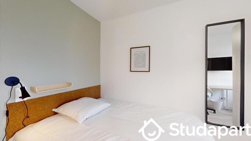 Chambre - 10 m² - 1 pièce