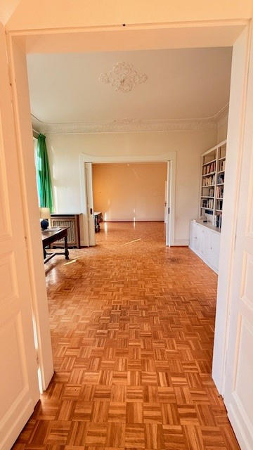 Appartement - 180 m² - 6 pièces