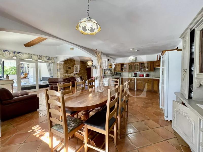 Villa - 134 m² - 5 pièces