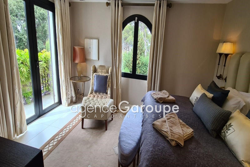 Villa - 208 m² - 5 pièces