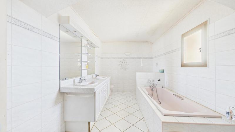 Maison - 148 m² - 5 pièces