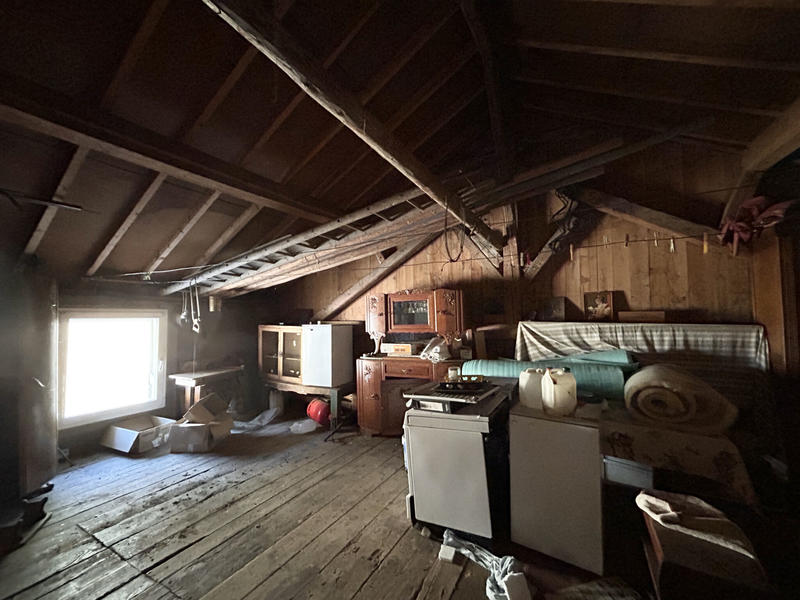 Maison - 168 m² - 9 pièces