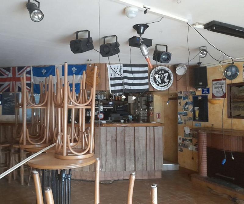 Maison - 353 m² - 15 pièces