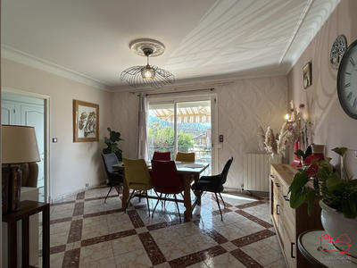 Maison - 122 m² - 5 pièces