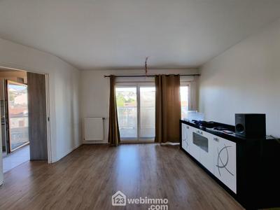 Appartement - 77 m² - 4 pièces