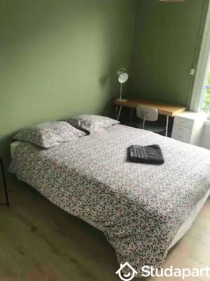 Chambre - 9 m² - 1 pièce