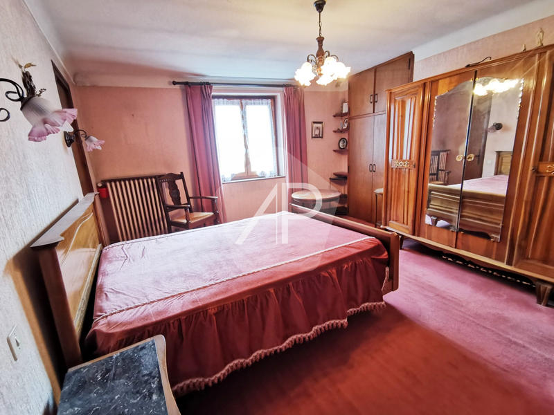 Maison ancienne - 185 m² - 5 pièces