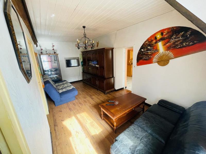 Maison - 197 m² - 12 pièces