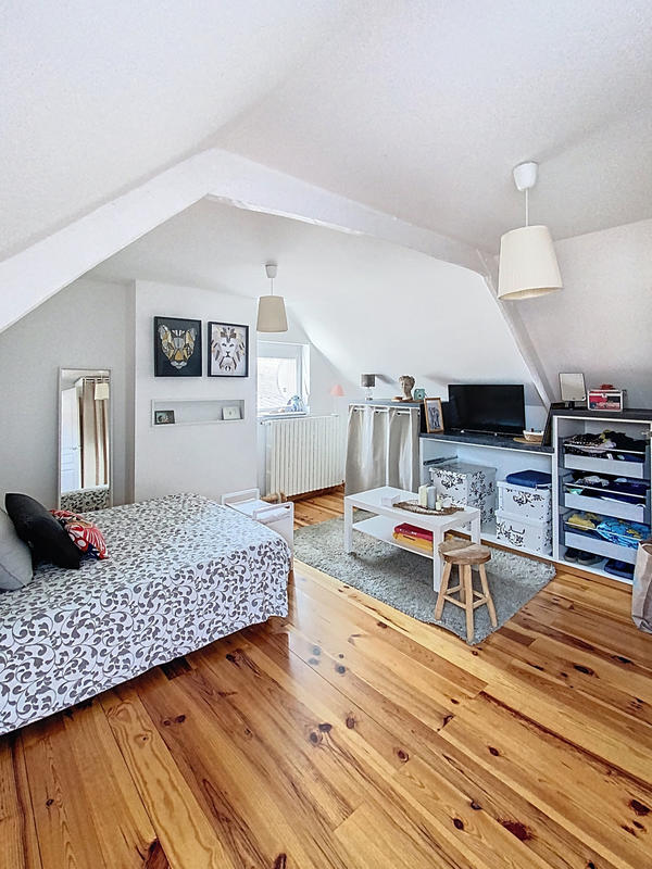 Maison - 164 m² - 8 pièces