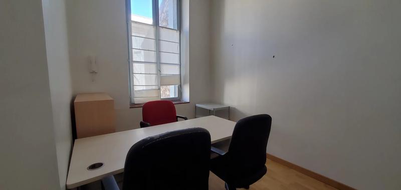 Bureau - 19 m² - 2 pièces