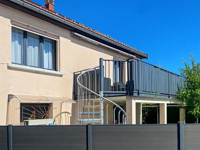 Maison - 143 m² - 5 pièces