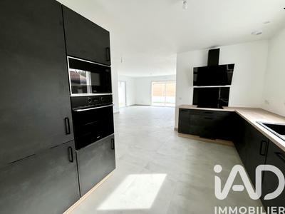 Maison - 103 m² - 4 pièces