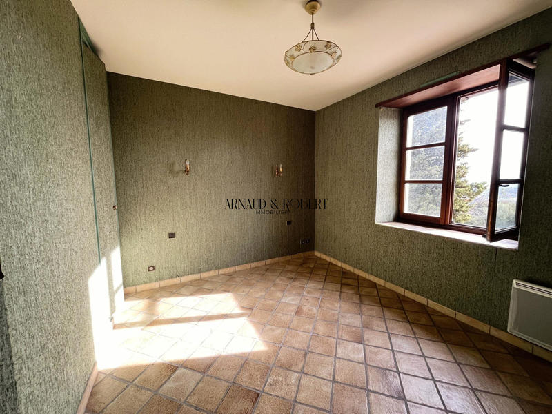 Villa - 211 m² - 8 pièces