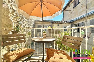 Appartement - 100 m² - 4 pièces