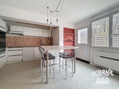 Appartement - 79 m² - 4 pièces