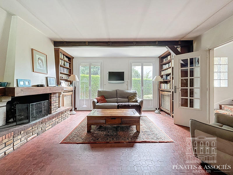 Maison - 140 m² - 5 pièces