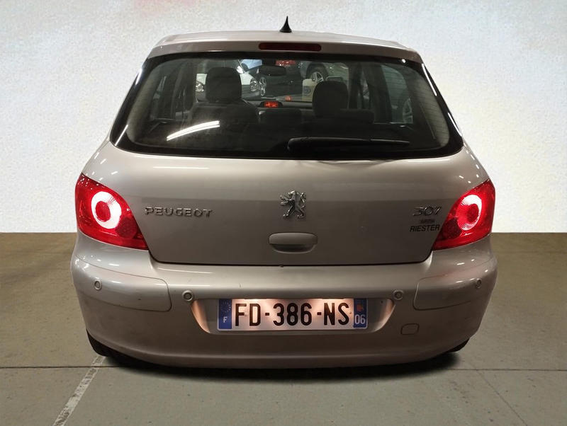 Peugeot 307 1.6 Hdi 16v 110 Executive Pk 5p