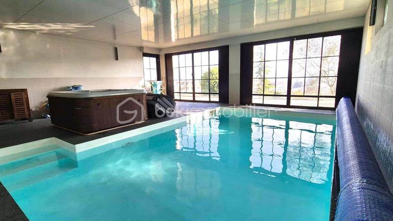 Demeure - 564 m² - 19 pièces