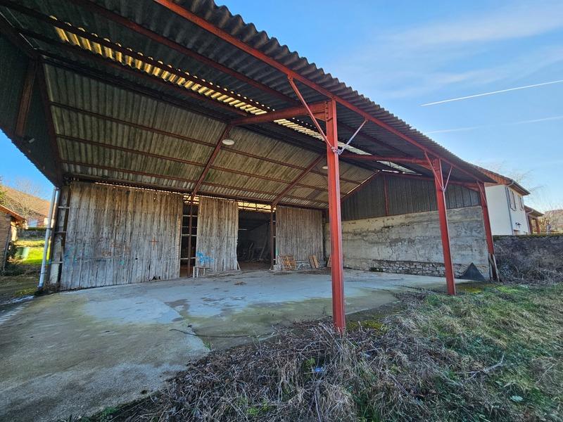 Maison - 180 m² - 1 pièce