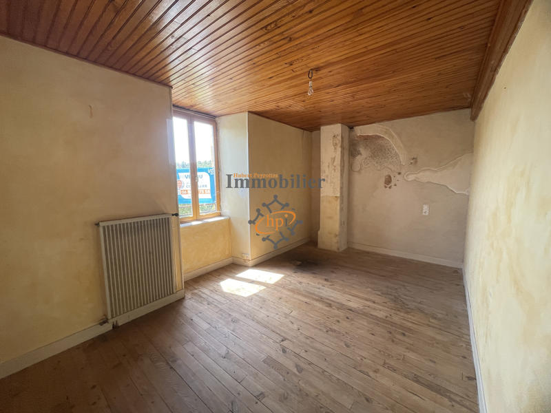 Maison - 94 m² - 5 pièces