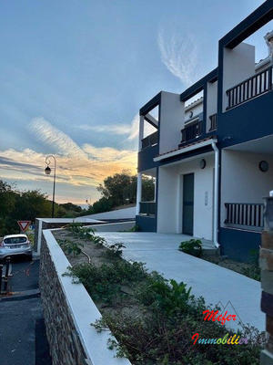 Appartement - 79 m² - 3 pièces