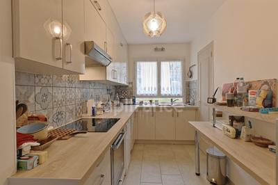 Appartement bourgeois - 103 m² - 5 pièces