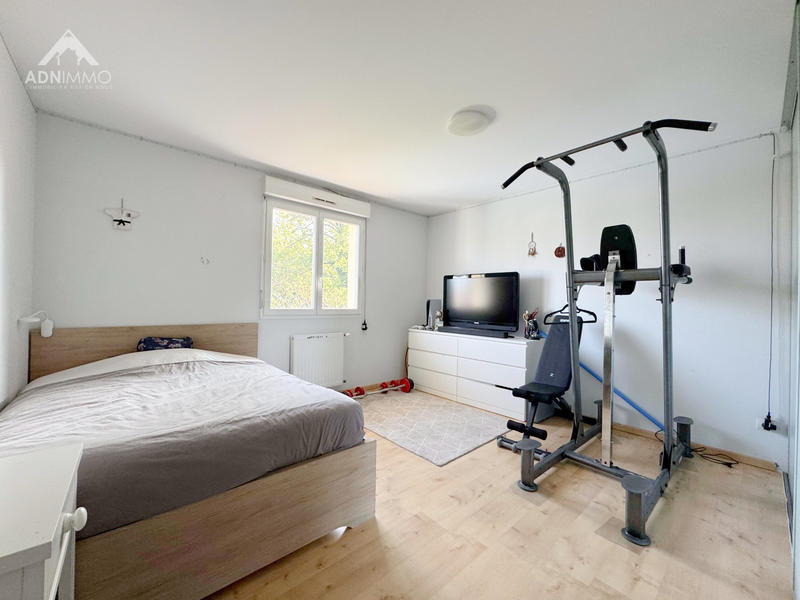 Maison - 140 m² - 5 pièces