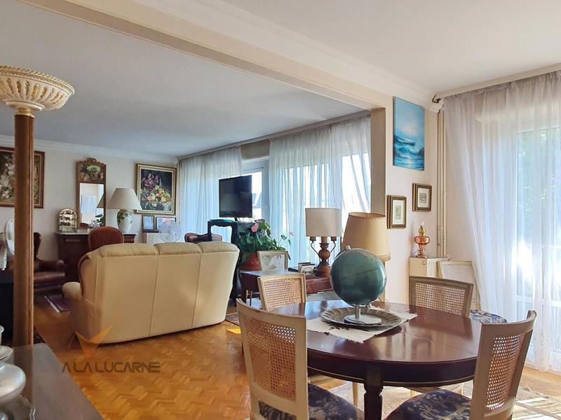 Appartement - 99 m² - 5 pièces