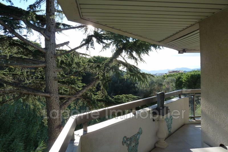 Appartement - 110 m² - 4 pièces