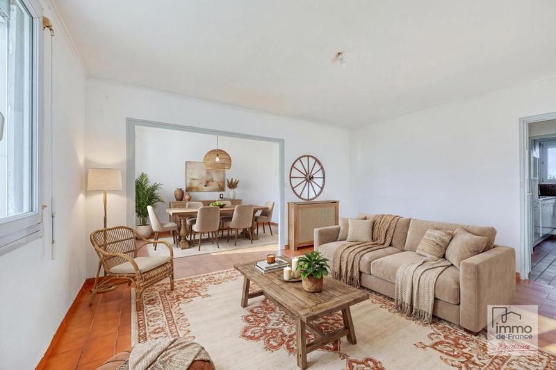 Appartement - 80 m² - 5 pièces