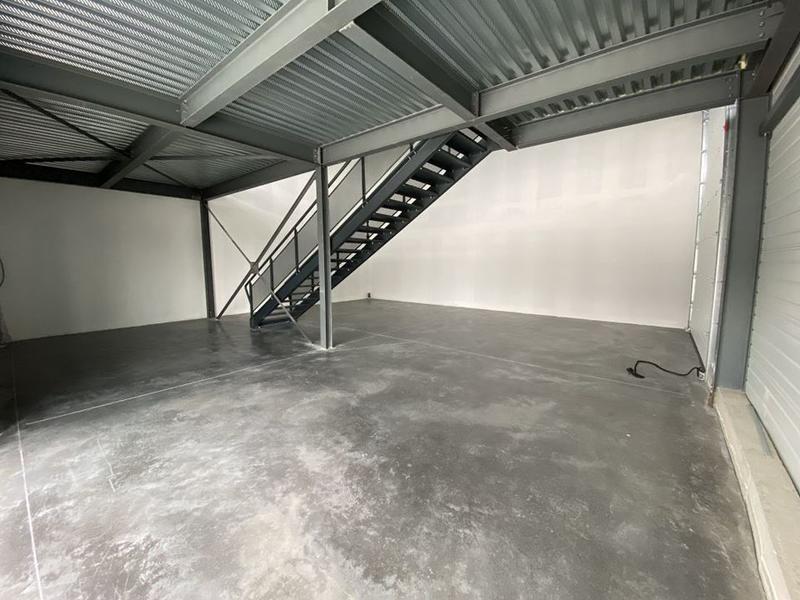 Local commercial - 139 m² - 2 pièces