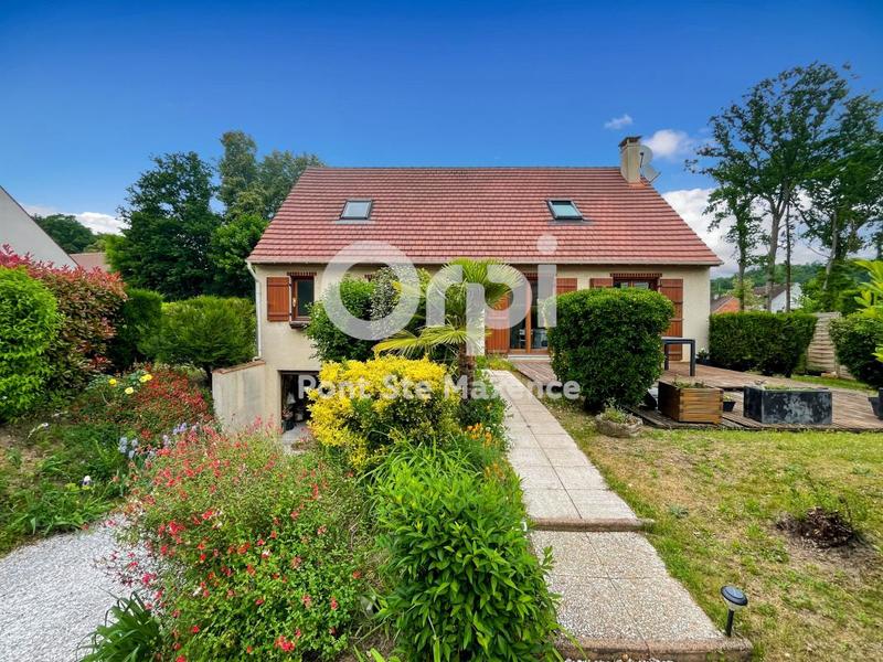 Maison - 146 m² - 8 pièces