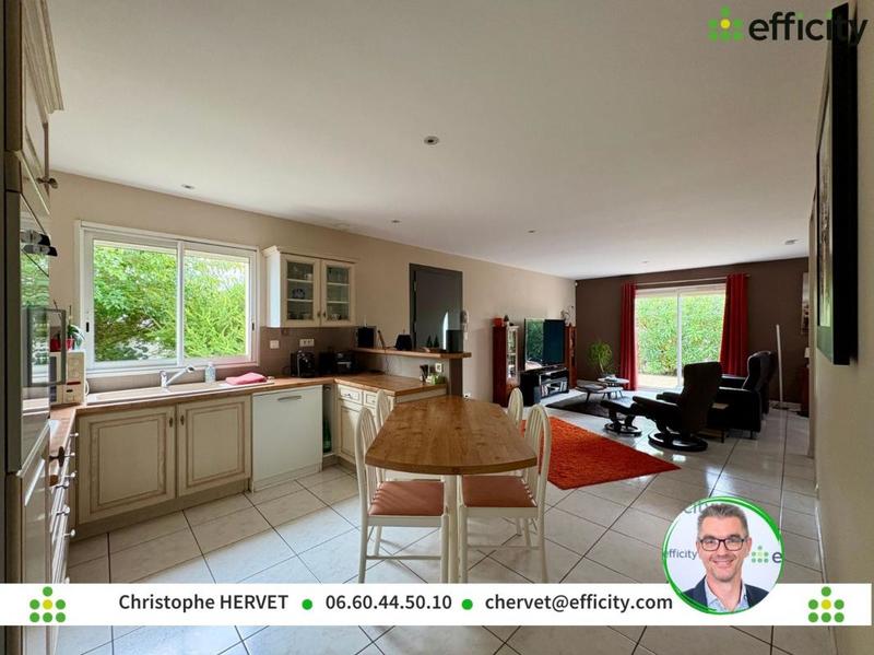 Pavillon - 238 m² - 8 pièces