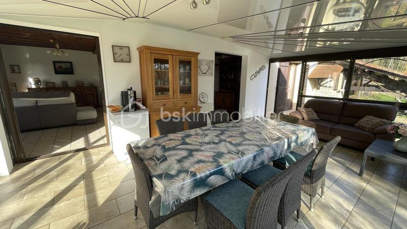 Propriété - 151 m² - 6 pièces