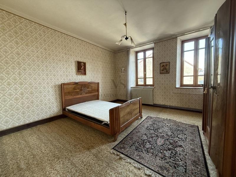 Maison en pierre - 166 m² - 7 pièces