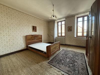 Maison en pierre - 166 m² - 7 pièces