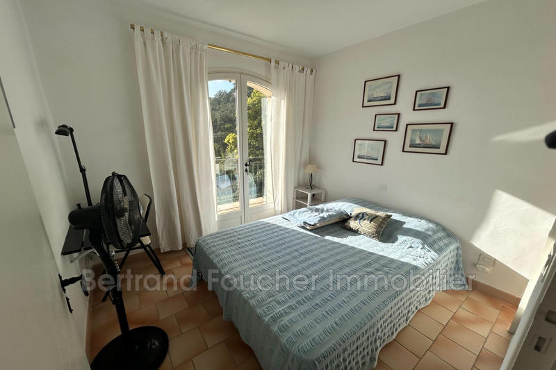 Maison - 1 413 m² - 5 pièces