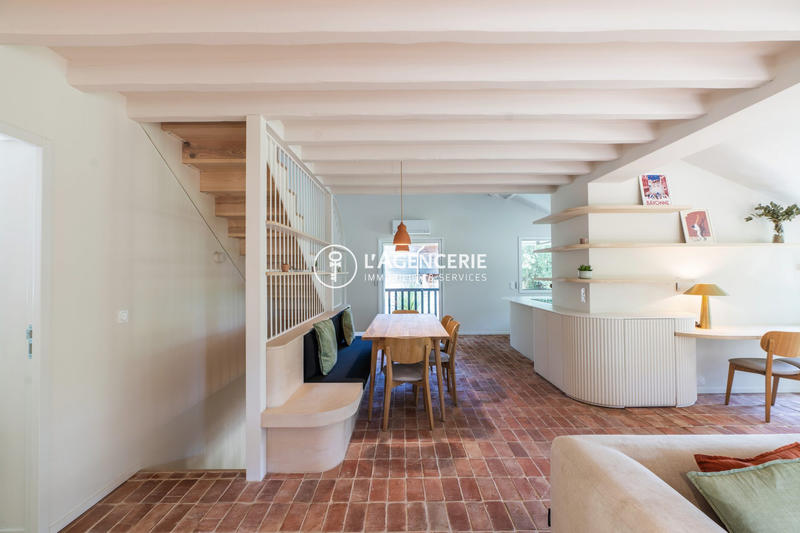 Maison - 161 m² - 5 pièces